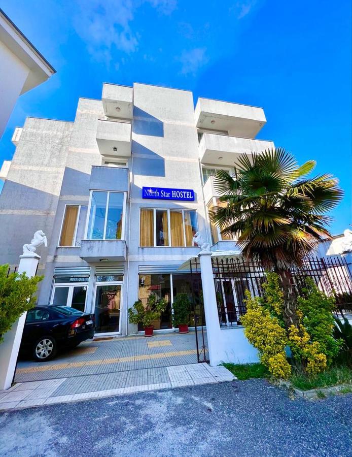 North Star Hostel Shkodër エクステリア 写真