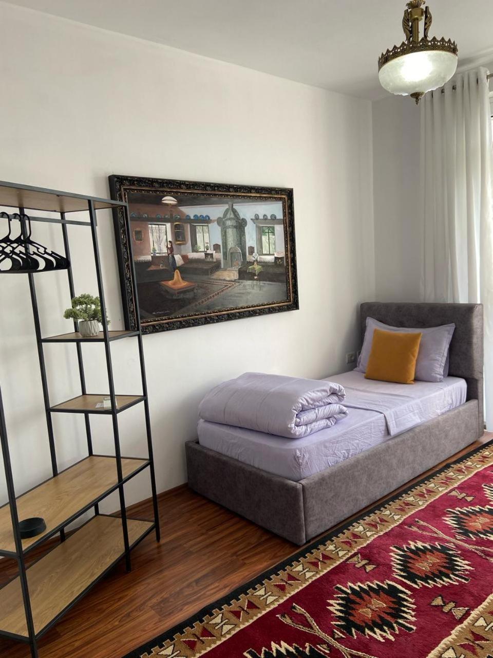 North Star Hostel Shkodër エクステリア 写真